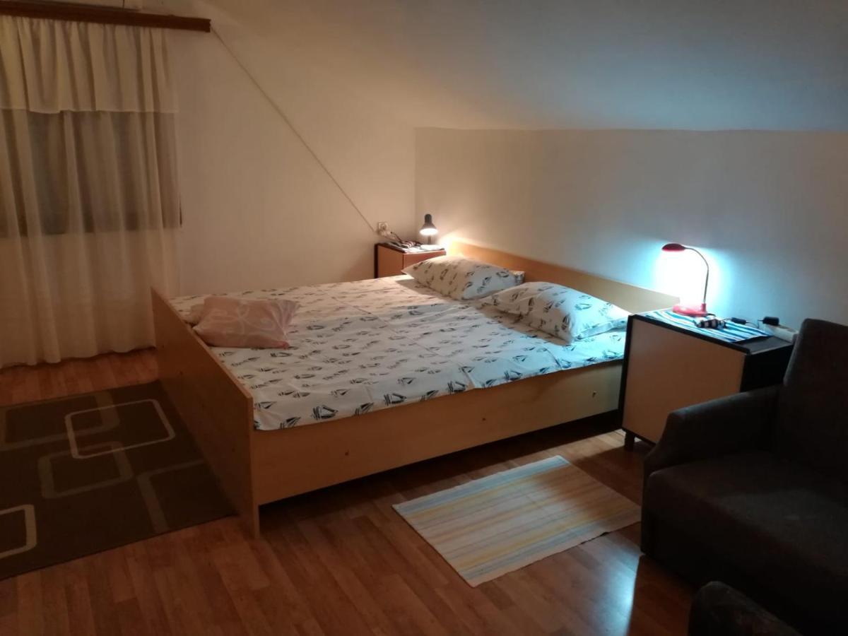 Raslina Sun Apartment Exteriér fotografie