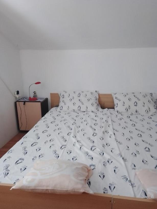 Raslina Sun Apartment Exteriér fotografie